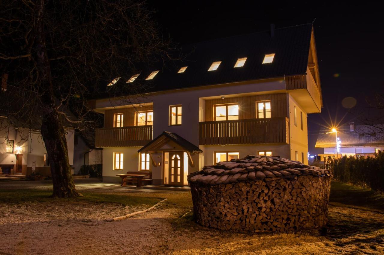 Apartments & Rooms Pr' Skalovc Bohinji-tó Kültér fotó